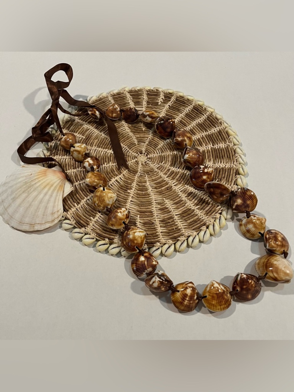 Brown Clam Shell Hawaiian Lei 30” Weddings Graduation Formal Event Beachy Boho